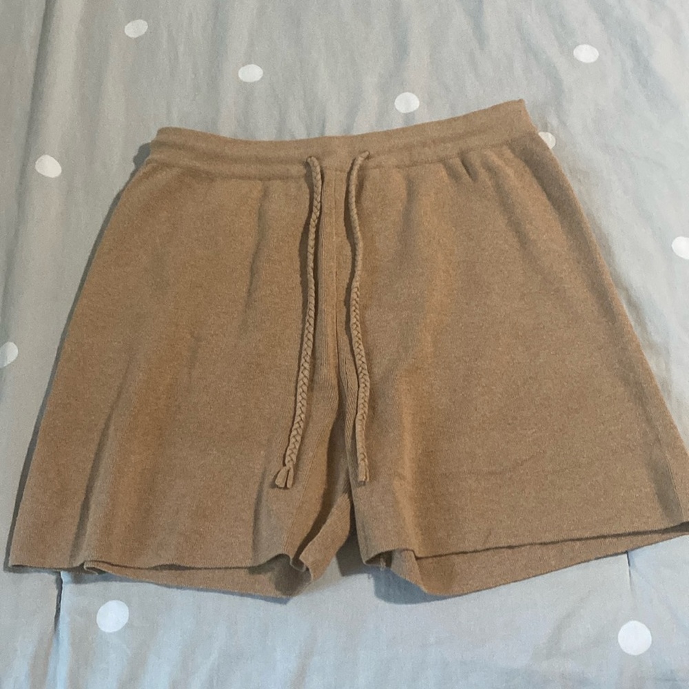 NWT One gray day cotton/cashmere cozy shorts large